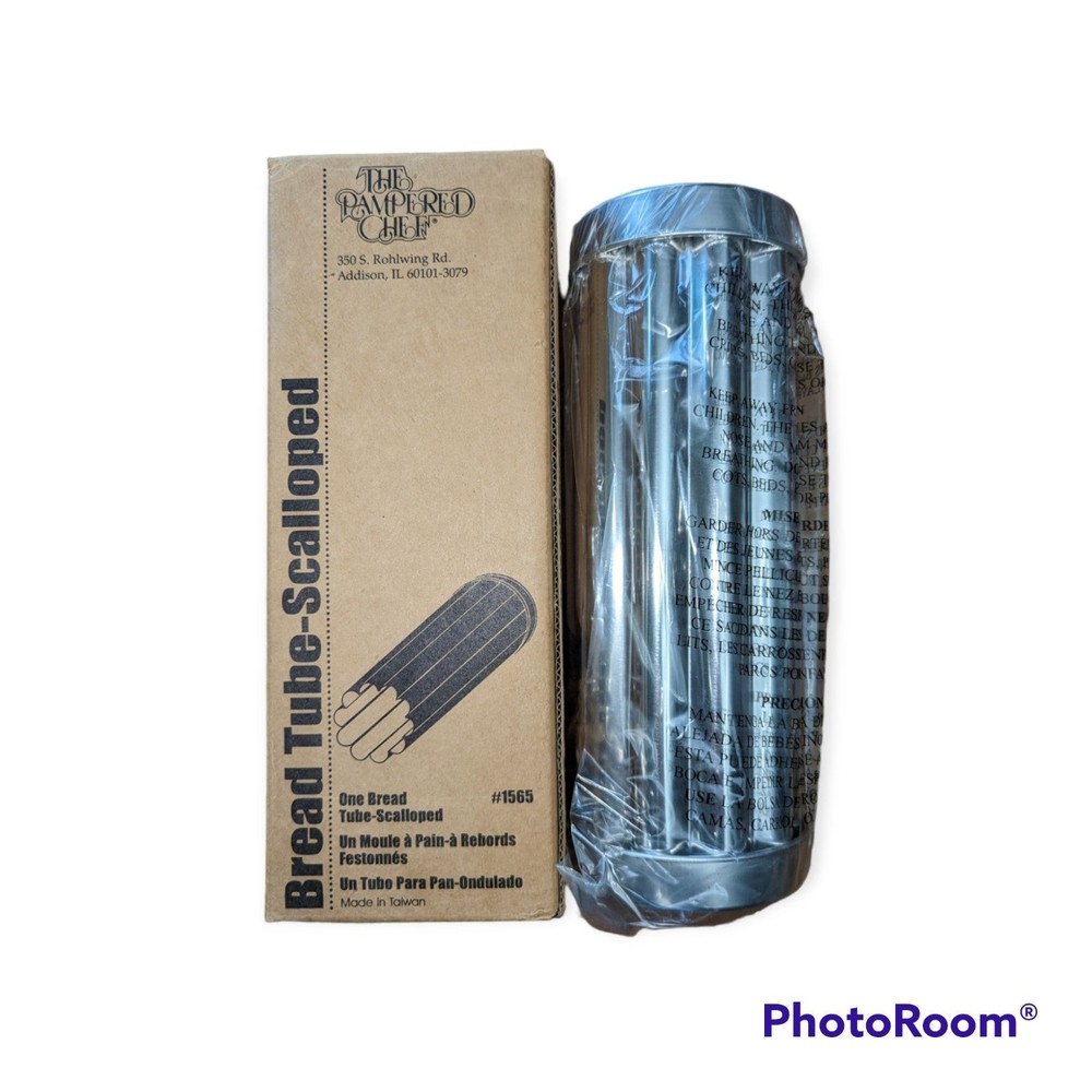 The Pampered Chef Bread Tube Scalloped Model #1565